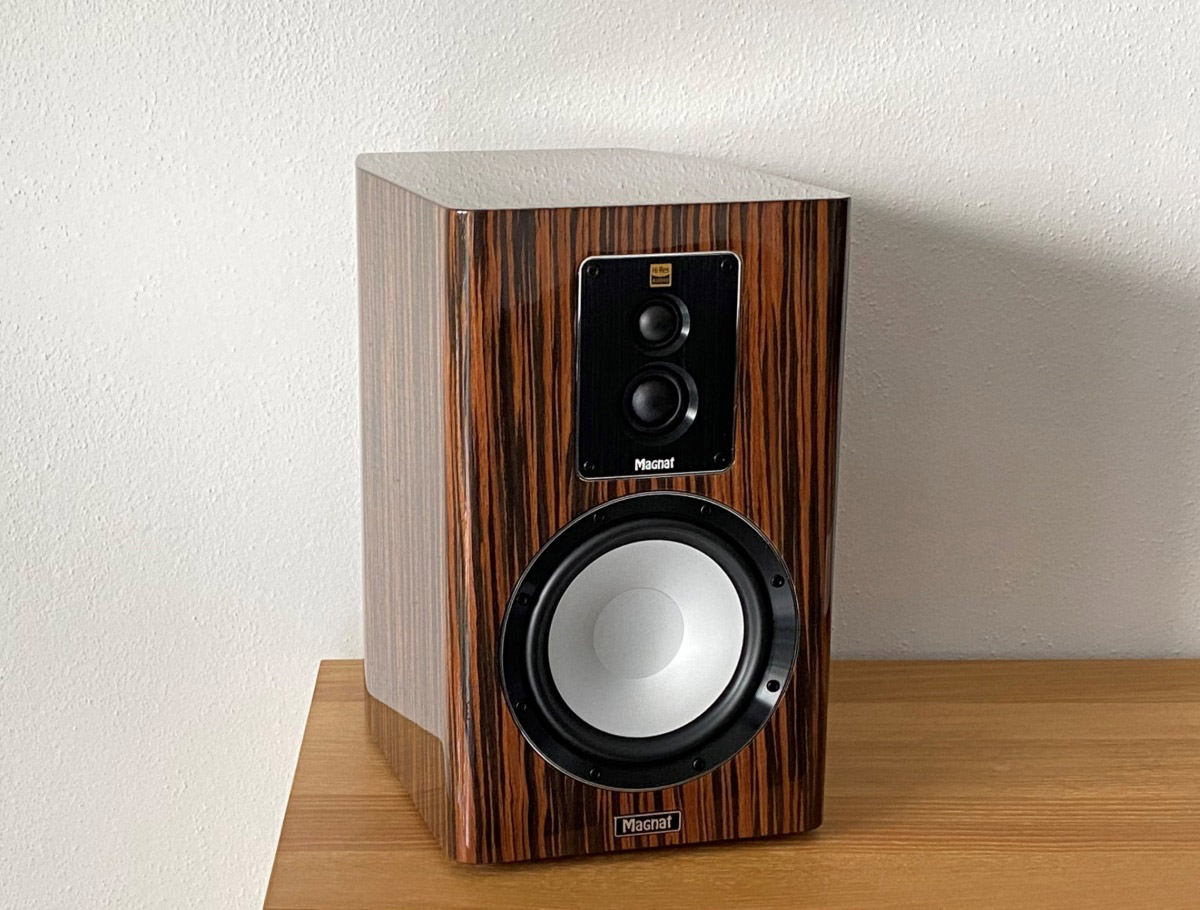 Test: Magnat Signature 903 - 3-Wege-Regallautsprecher - HIFI-REGLER