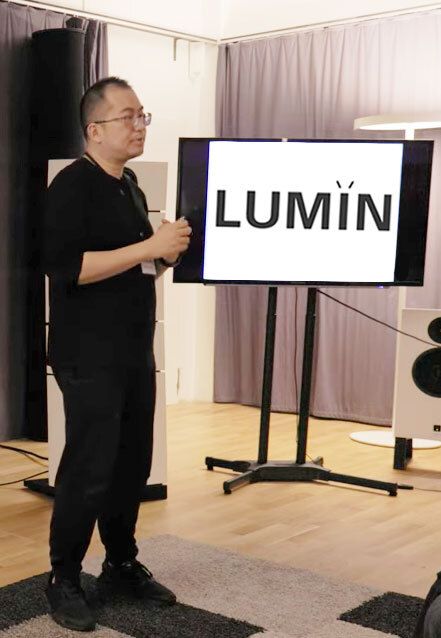 Angus Leung bei der Premiere-Präsentation des LUMIN U2