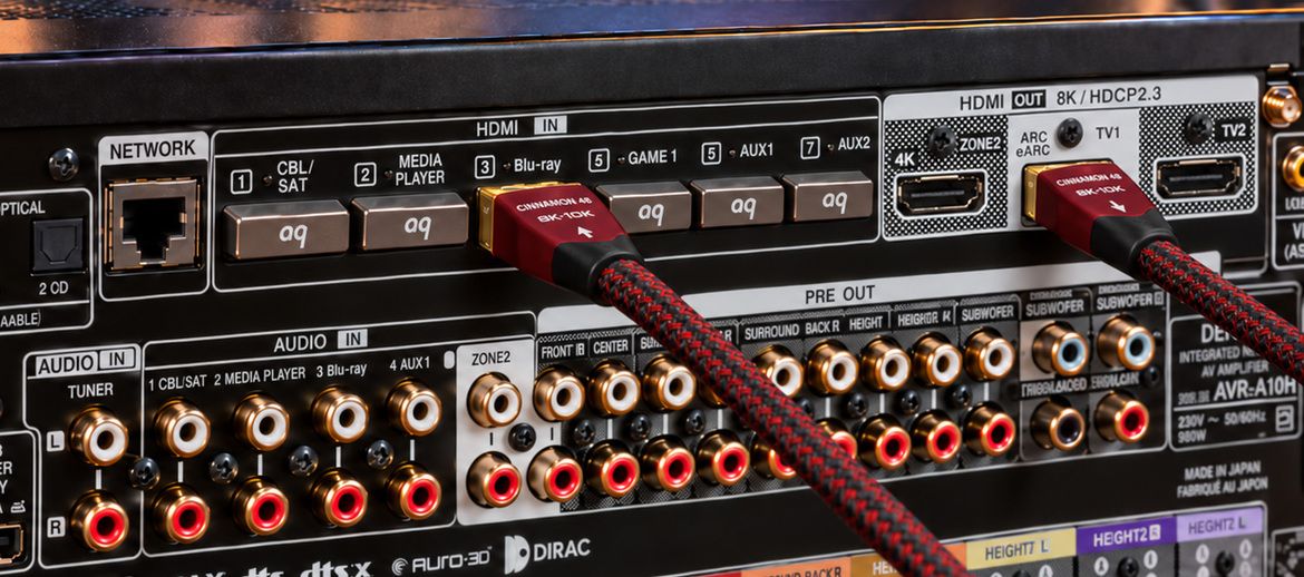 AV-Receiver Rückseite mit Noise-Stopper-Caps