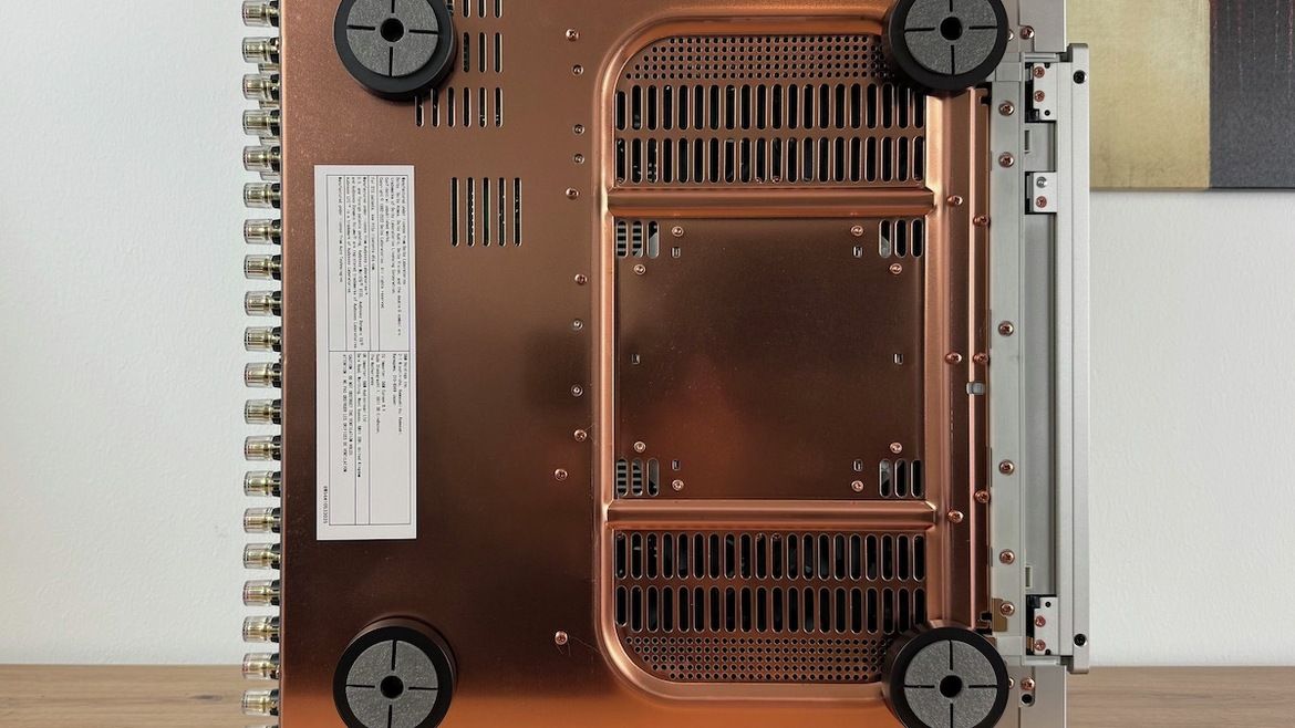 Marantz setzt beim Cinema 30 auf viel Kupfer