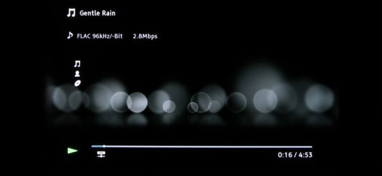 FLAC-Wiedergabe Wiedergabe von FLAC HD über das Netzwerk (Sony UBP-X800M2)