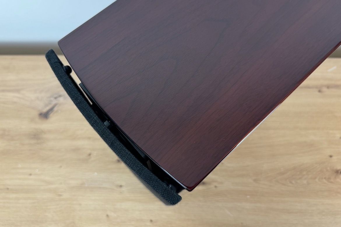 Ansicht des DALI RUBIKORE 2 von oben mit Abdeckung