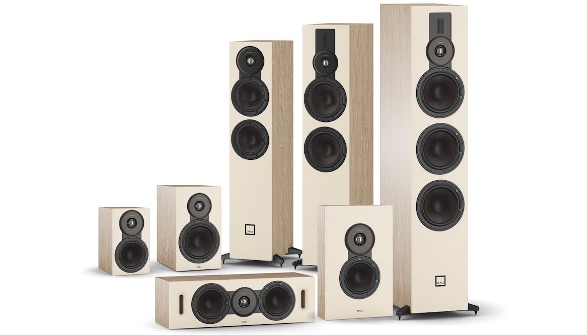 Gruppenbild der DALI SONIK Serie in eiche-natur