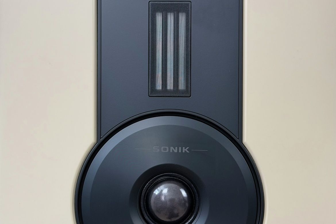 Dali SONIK 7