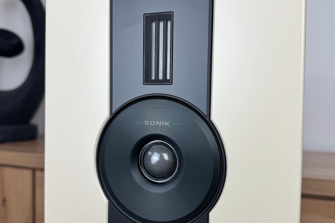DALI SONIK 9 Standlautsprecher