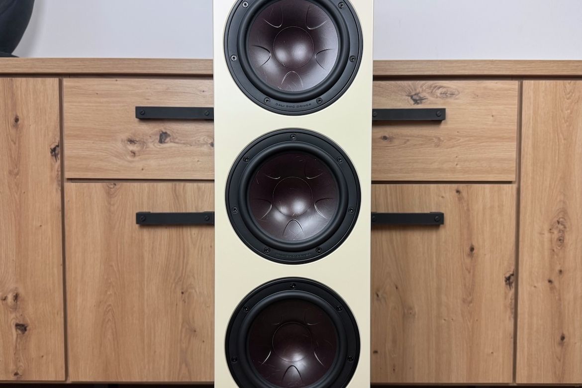 DALI SONIK 9 Standlautsprecher