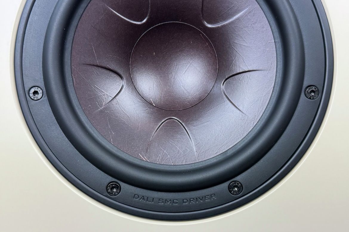 DALI SONIK 9 Standlautsprecher