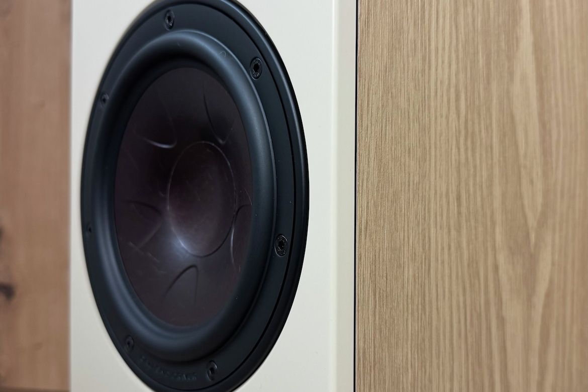 DALI SONIK 9 Standlautsprecher