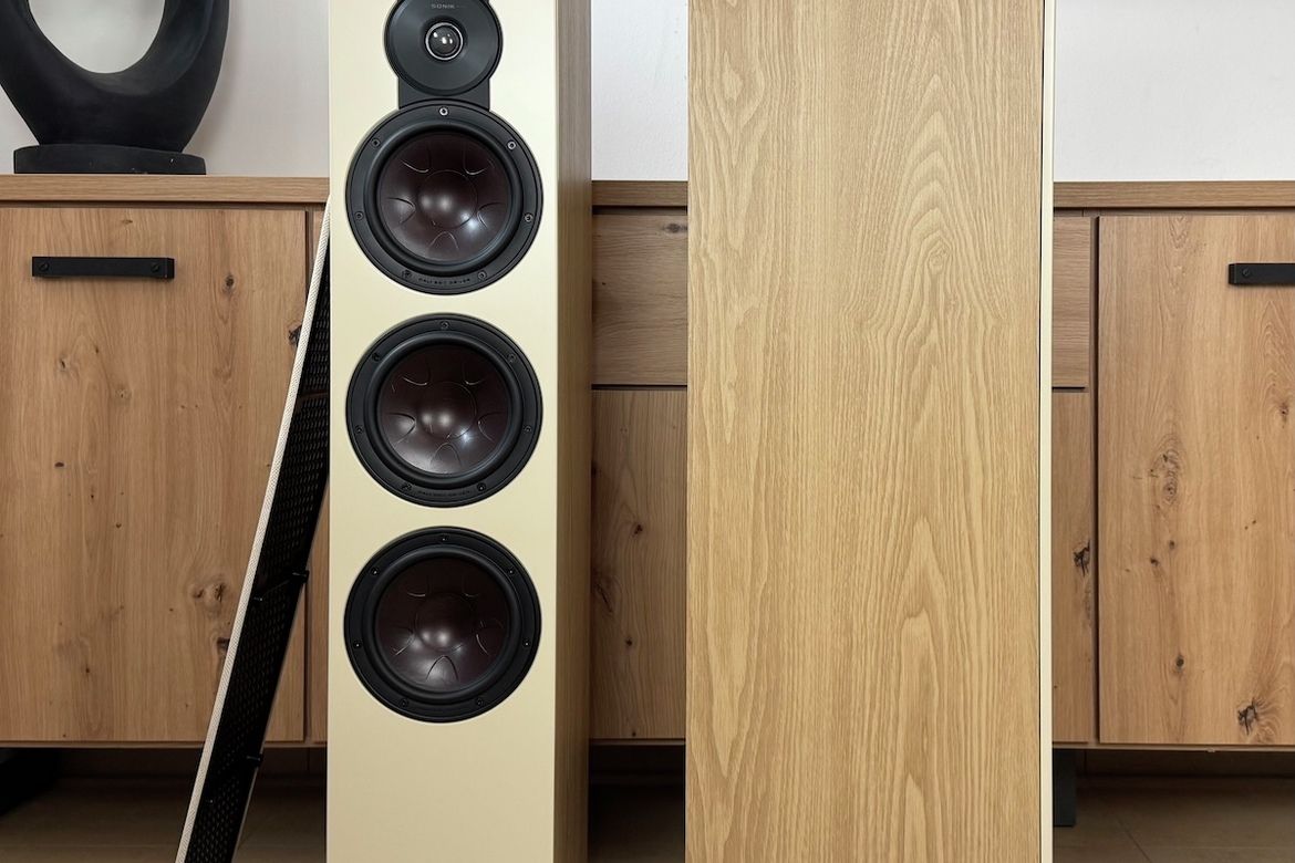 DALI SONIK 9 Standlautsprecher