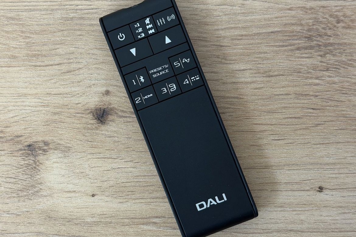 Dali VEGA