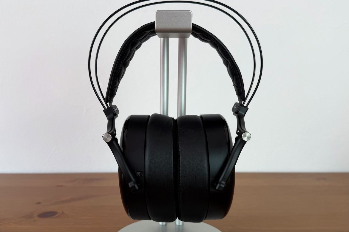 Dan Clark Audio NOIRE X