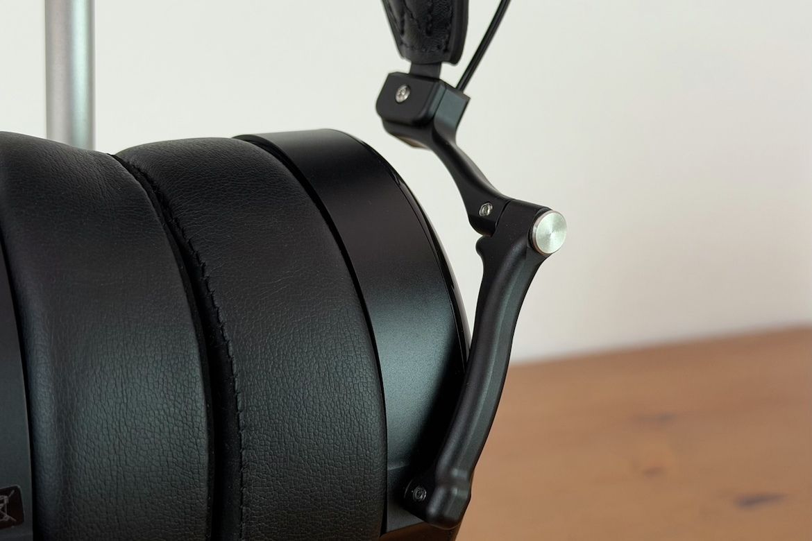 Dan Clark Audio NOIRE X