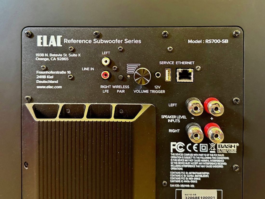 Elac RS700