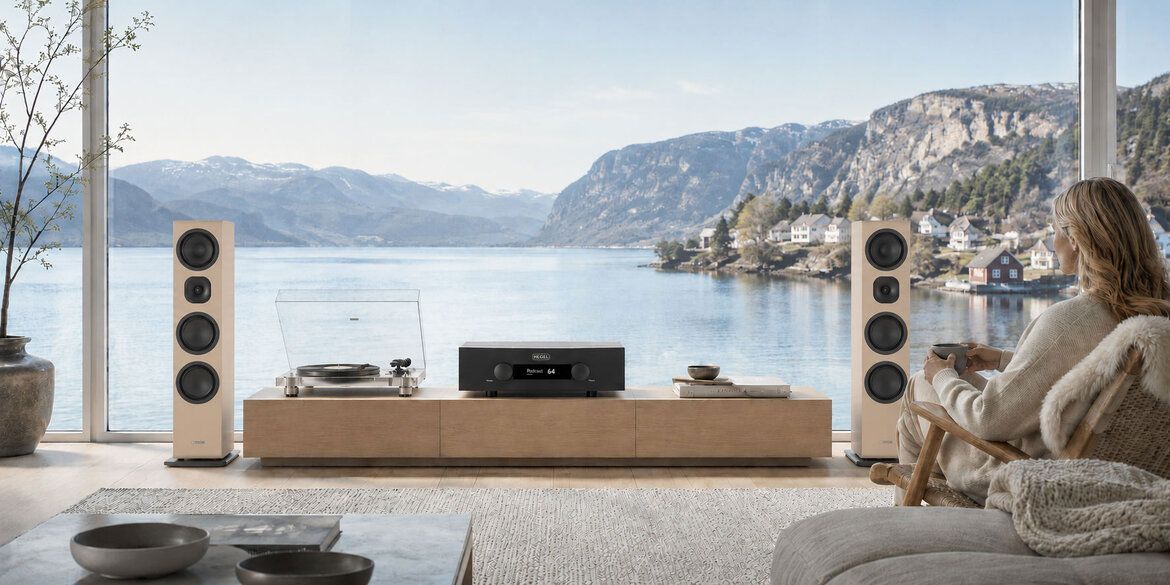 Titelbild: Verstärker Hegel H400 mit Standlautsprechern Canton Vento 91 (Ambiente-Motiv)
