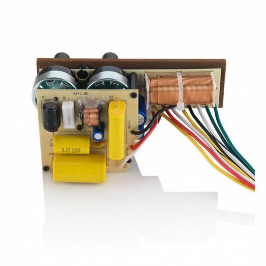 Bauteile der legendären JBL 4312 SE