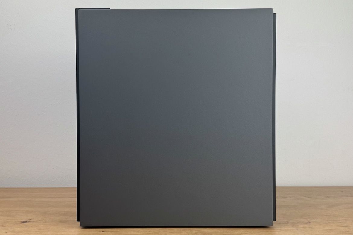 KEF Coda W von der Seite gesehen