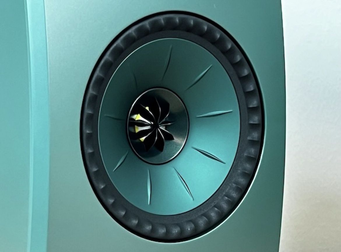 KEF LSX II LT