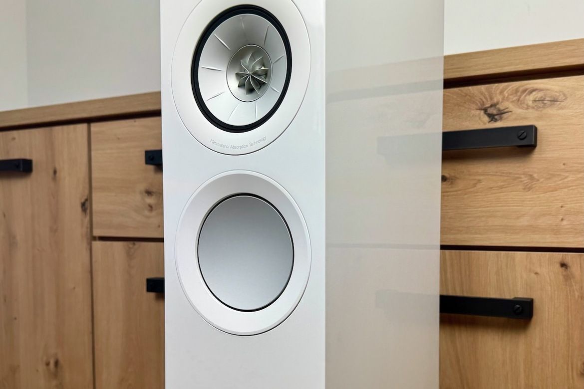 kef-r5-meta-test-25