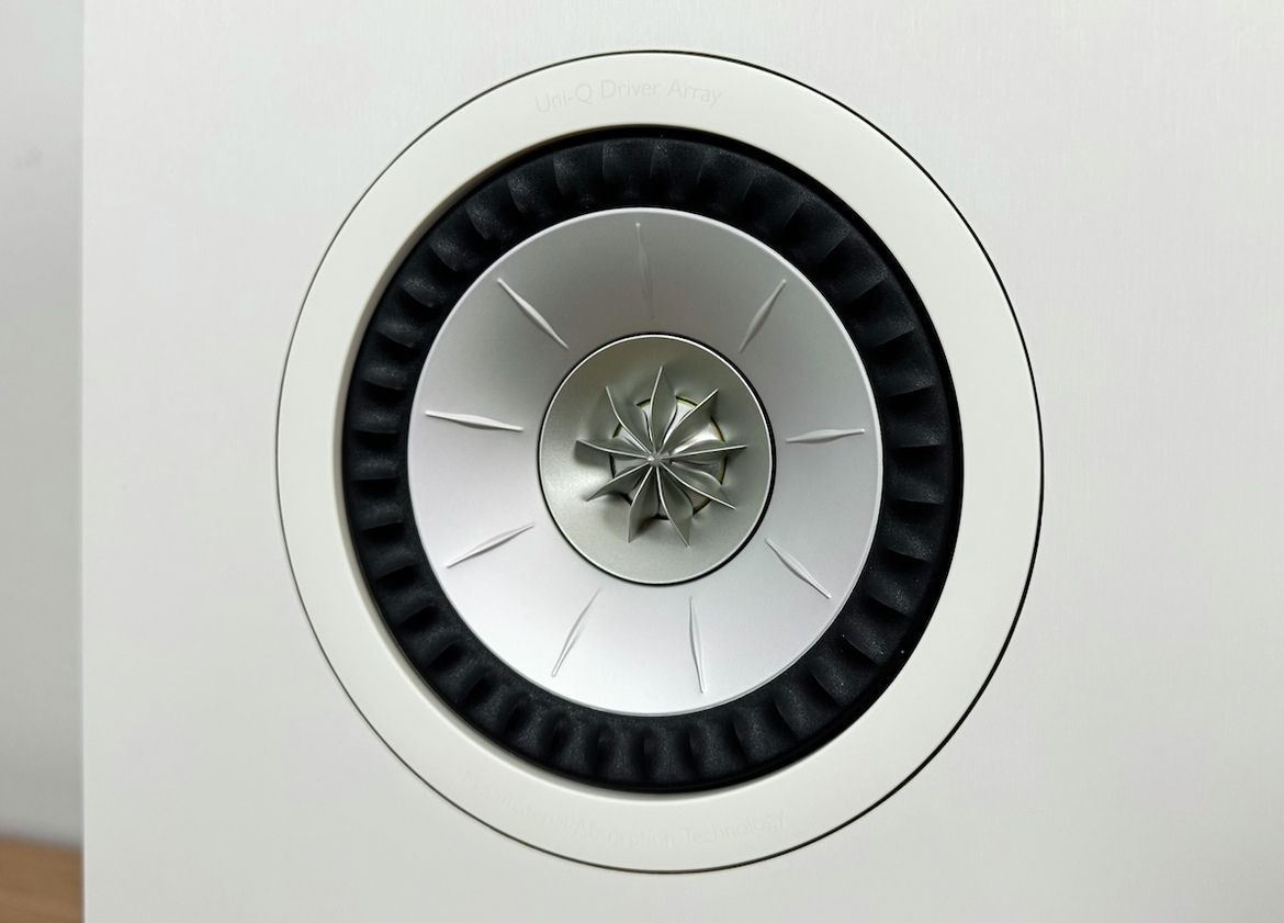kef_q4-meta_3
