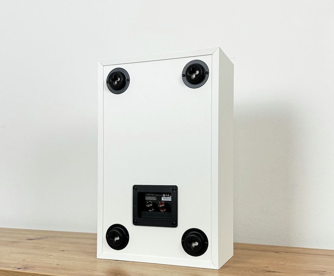 kef_q4-meta_5
