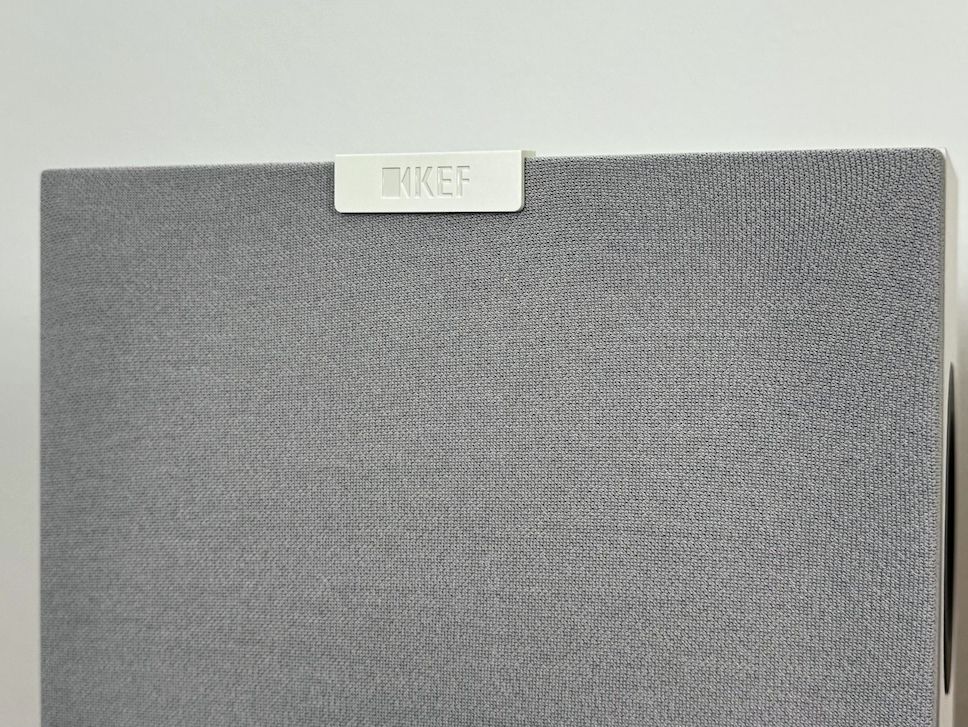 kef_q4-meta_6