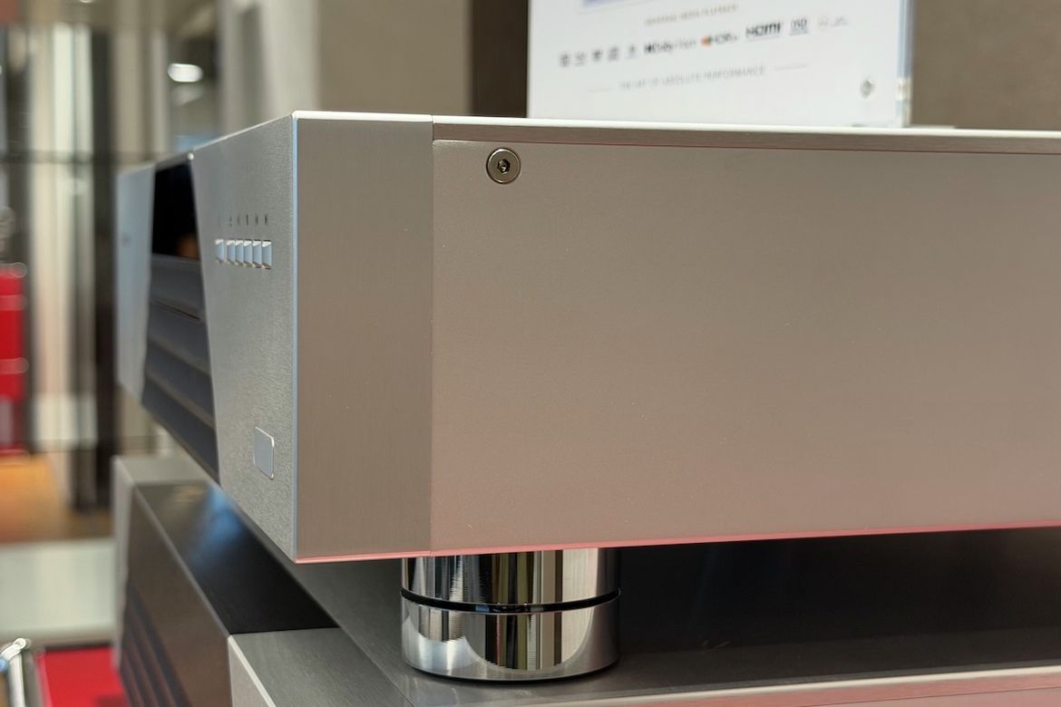 Magnetar ULTIMA Universal Player
