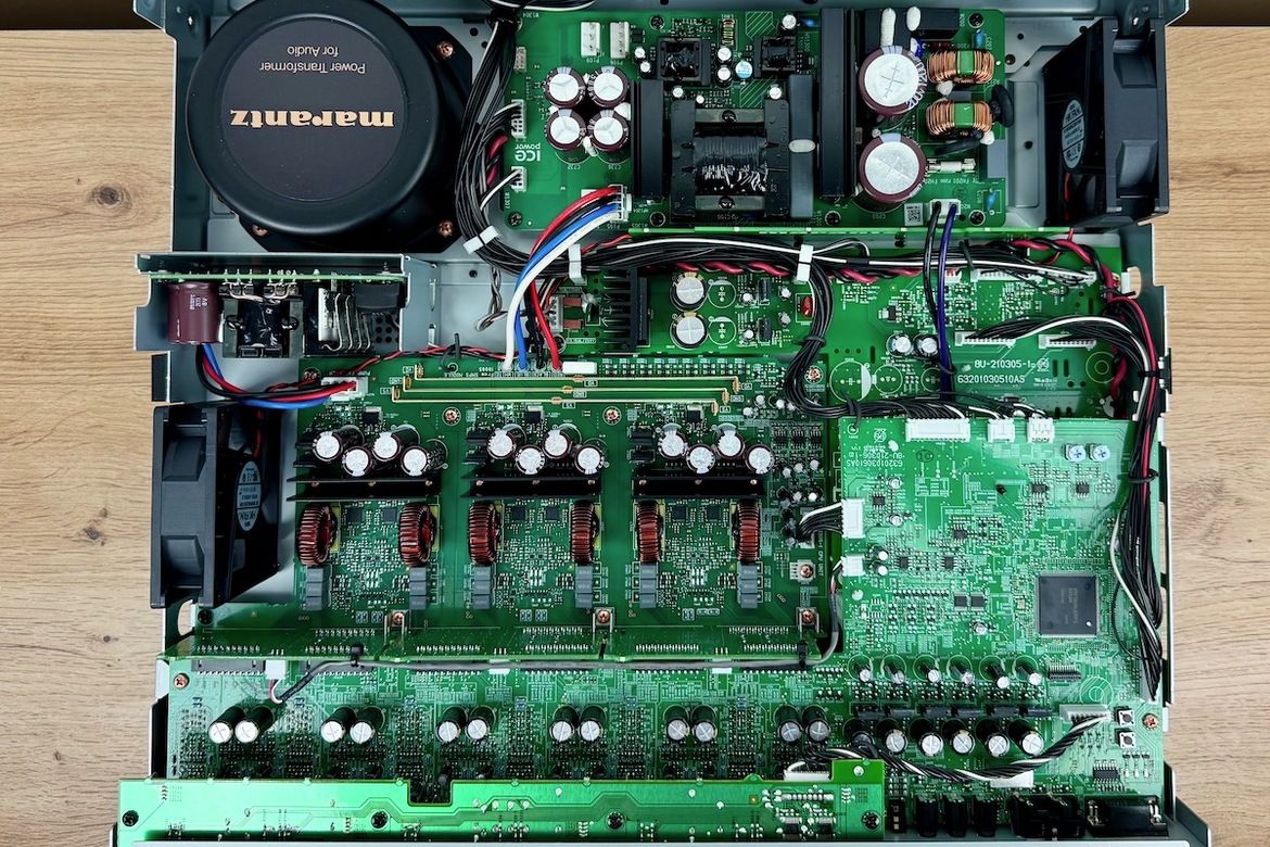 Innenleben des Marantz AMP30 gesamt