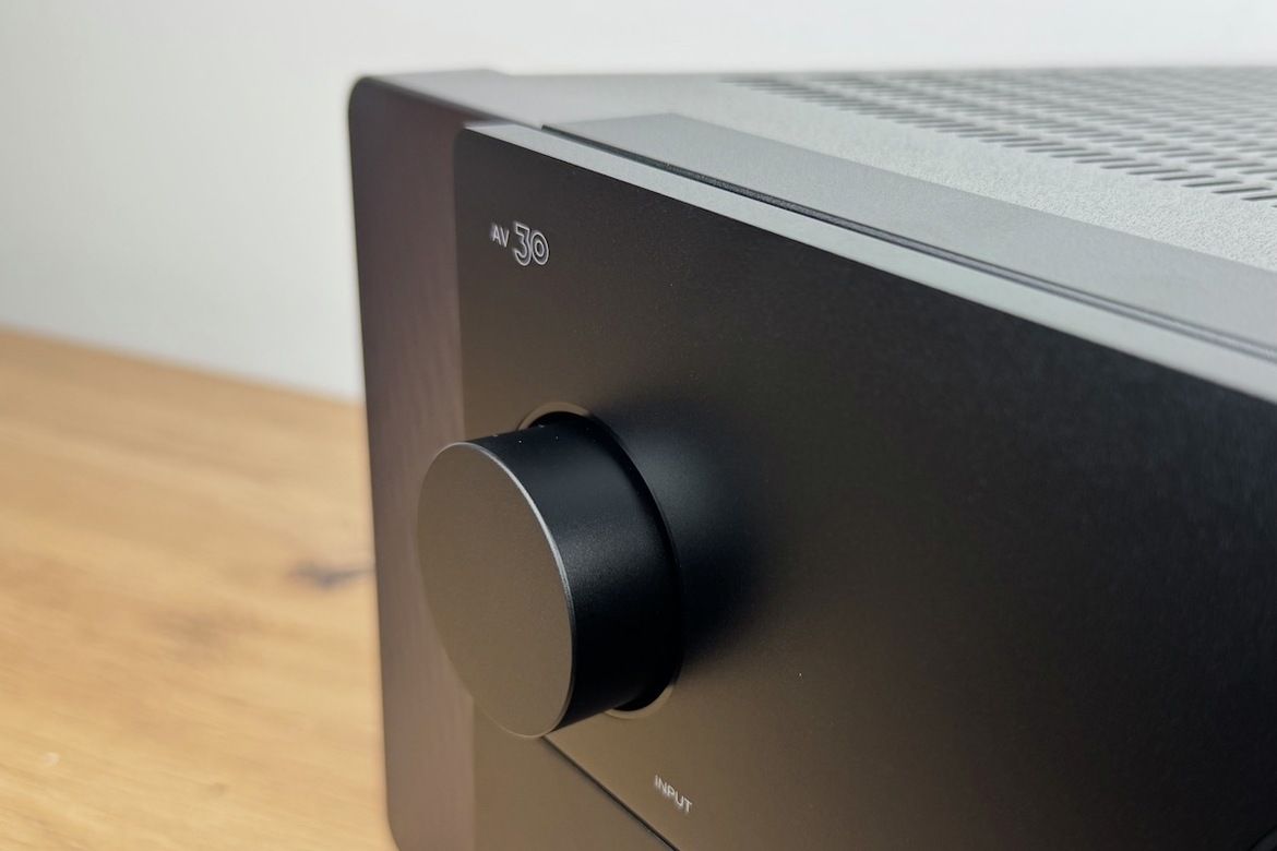 Marantz AV 30 Detailansicht des Quellenwahlreglers