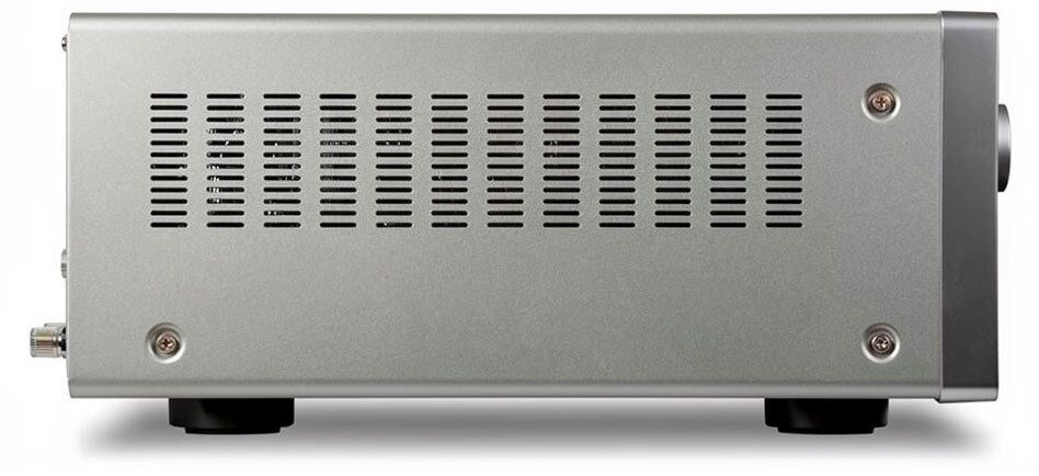 Seitenansicht des Marantz Cinema 30