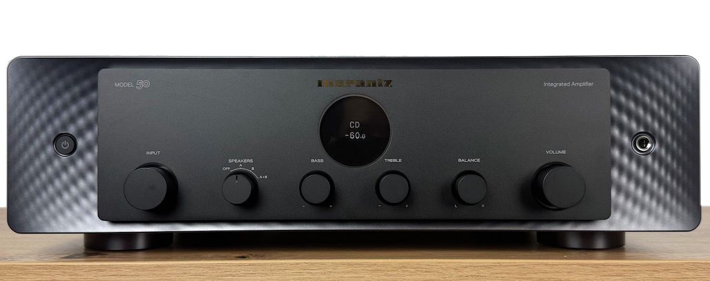 Marantz Model 50 Stereo-Vollverstärker in der Frontansicht