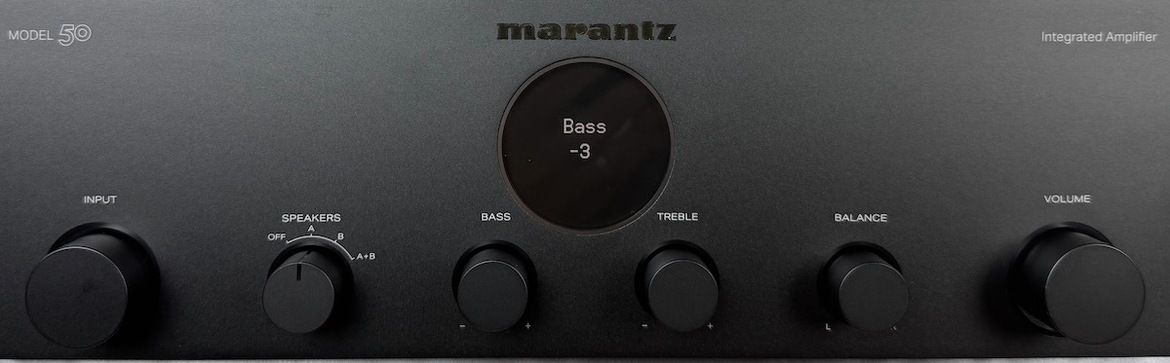 Klangeinstellungen über die Drehregler, Anzeige im Display