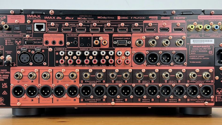 Rückseite AV-Vorstufe AV 20