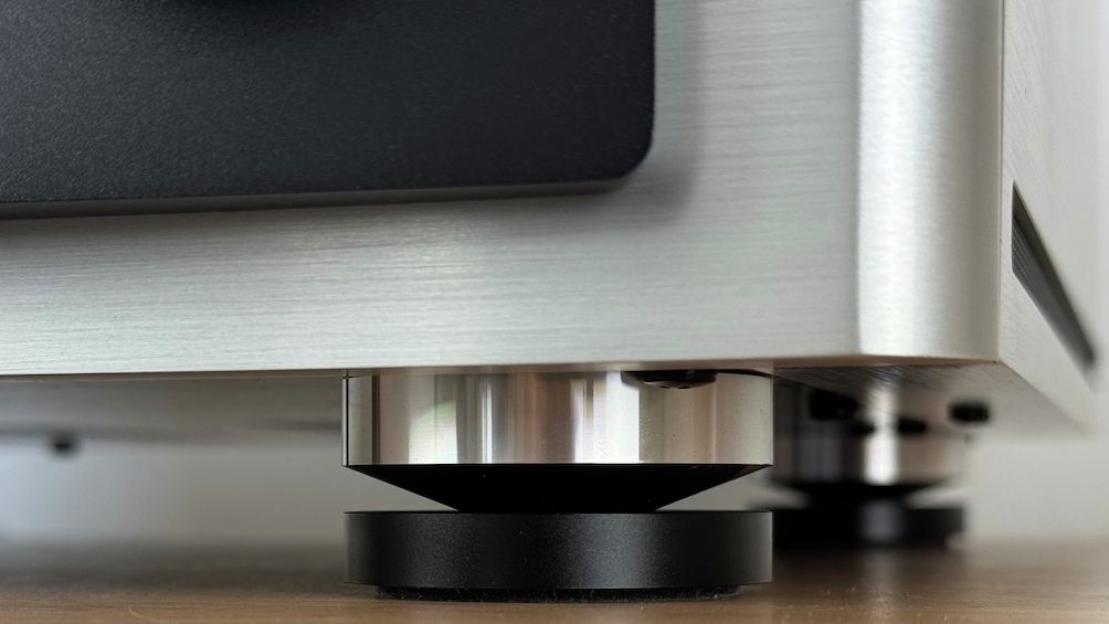 NAD M33 V2 Stereo-Streamingverstärker