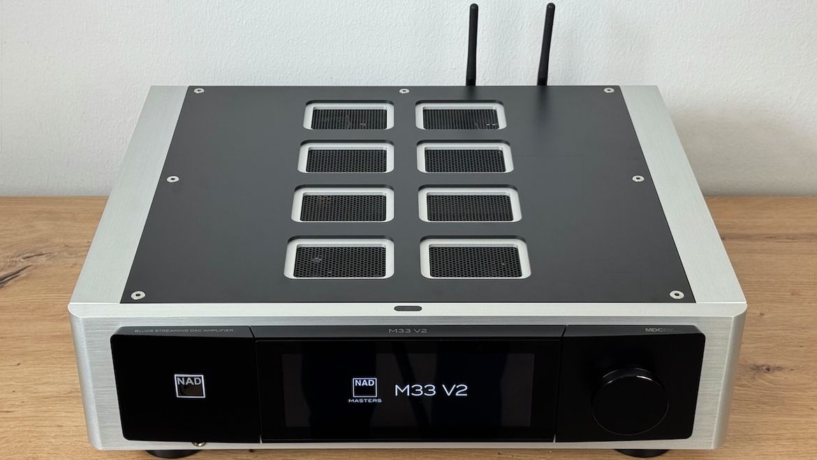 NAD M33 V2