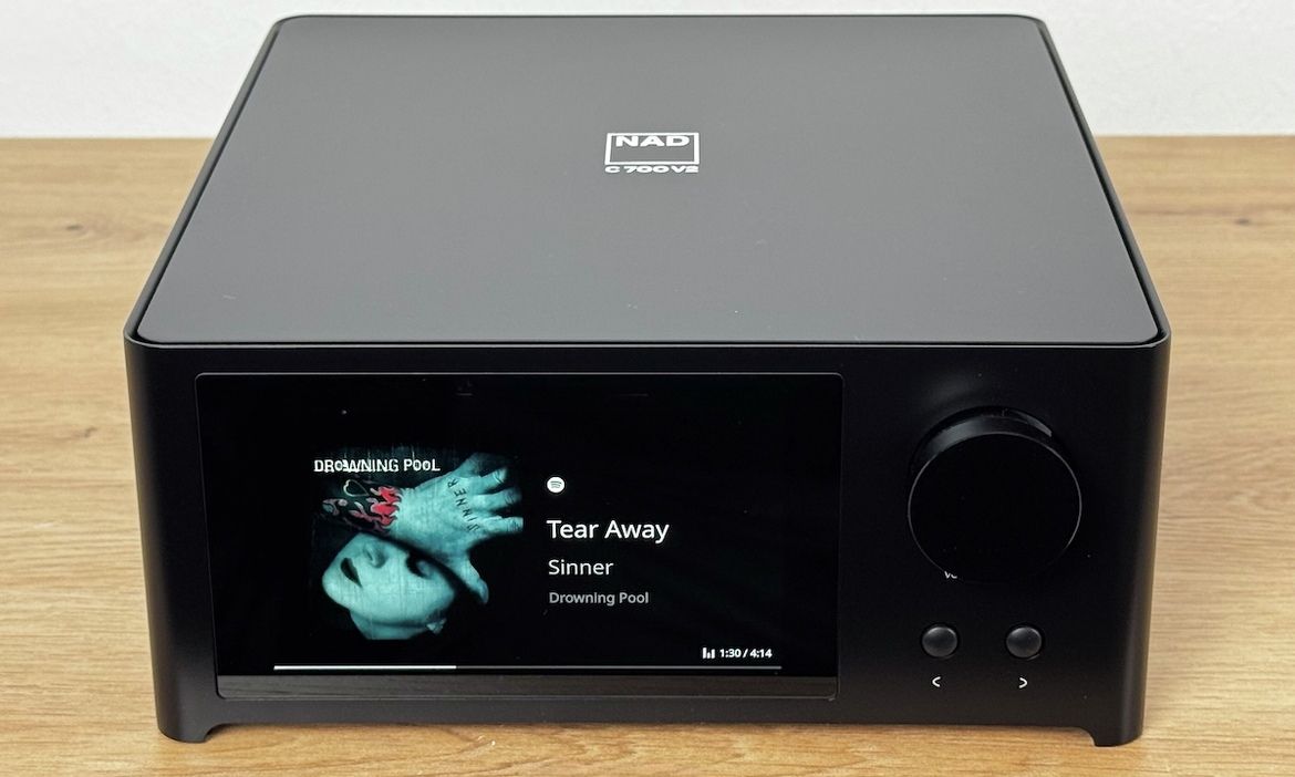 nad_c700-v2_2