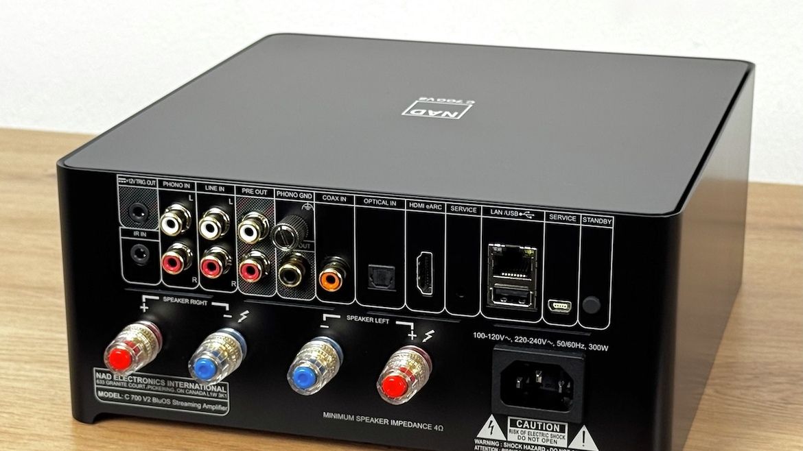 nad_c700-v2_6