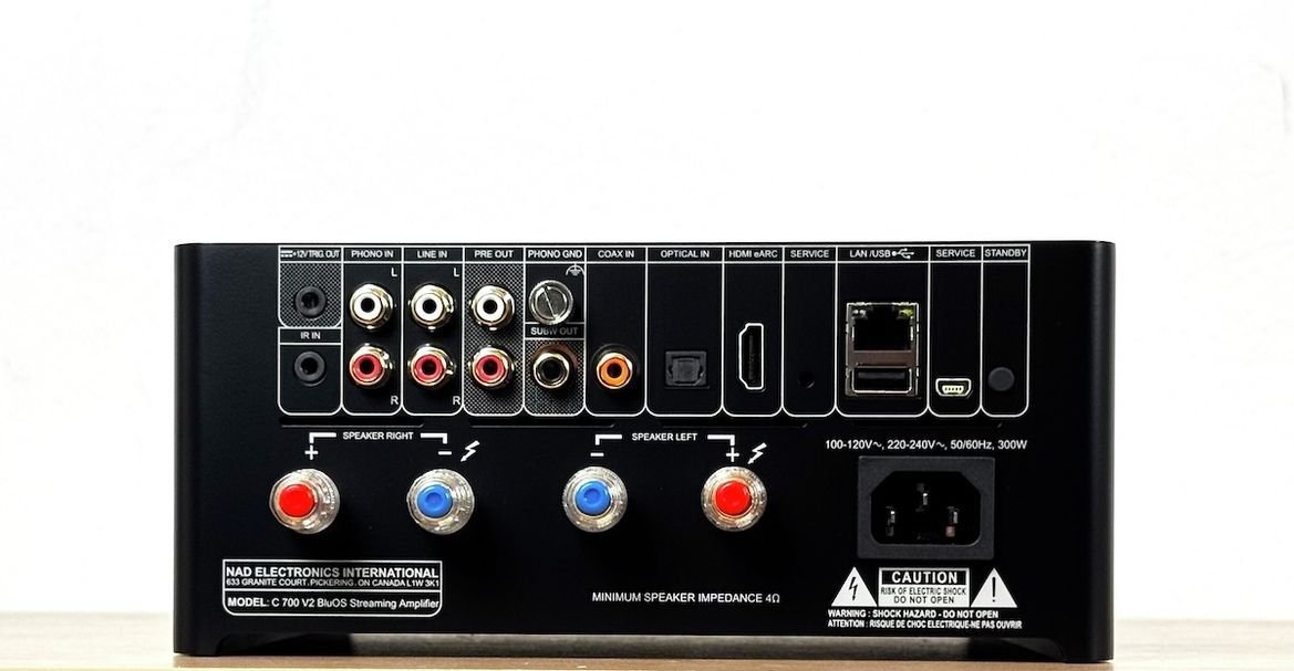 nad_c700-v2_8