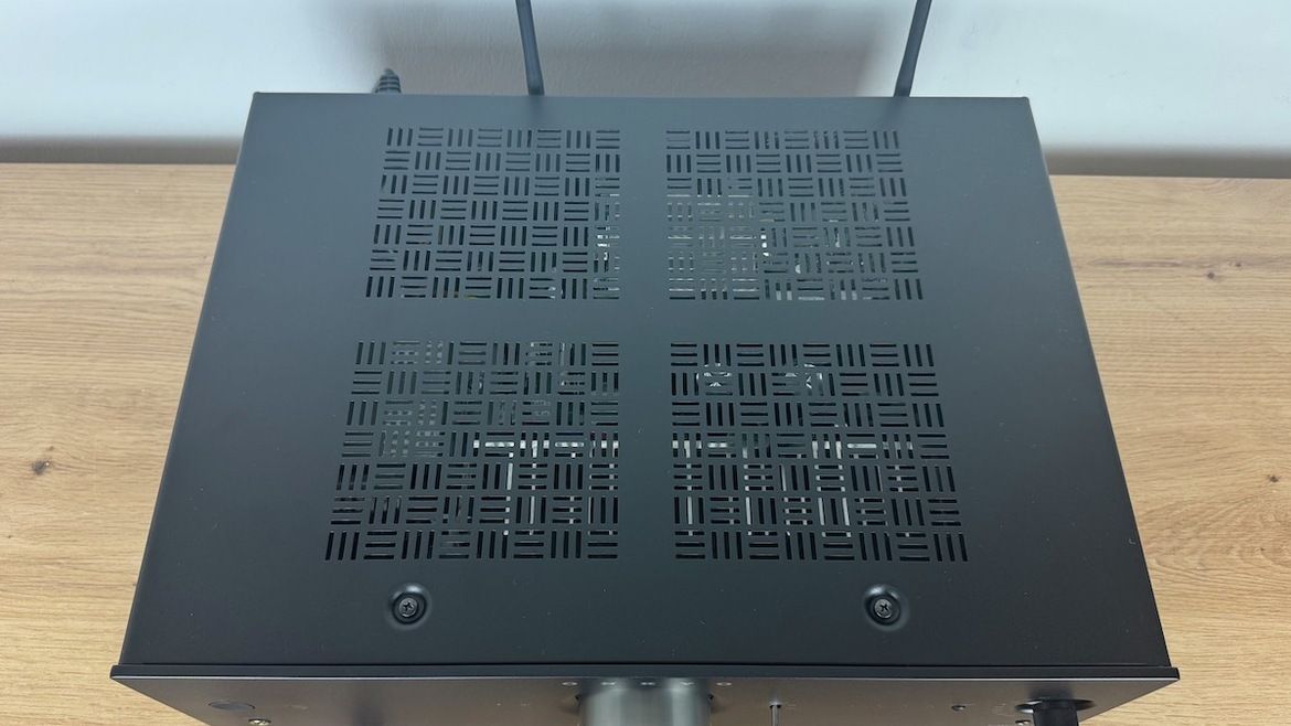 Ansicht des Onkyo ICON A-50 von oben