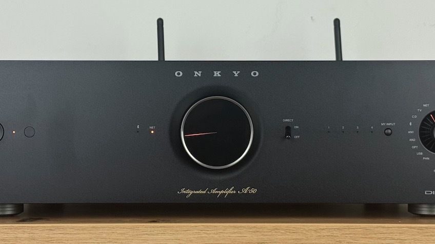 Gesamtansicht des Onkyo ICON A-50 von vorne