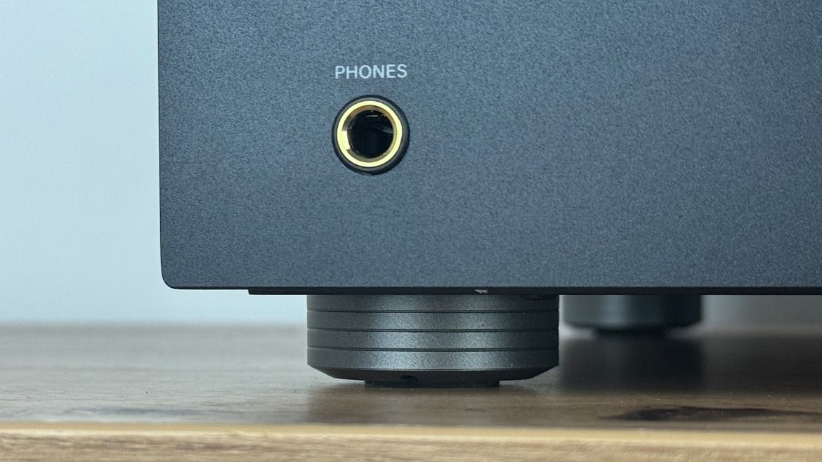 Hochwertige Standfüße des Onkyo ICON A-50