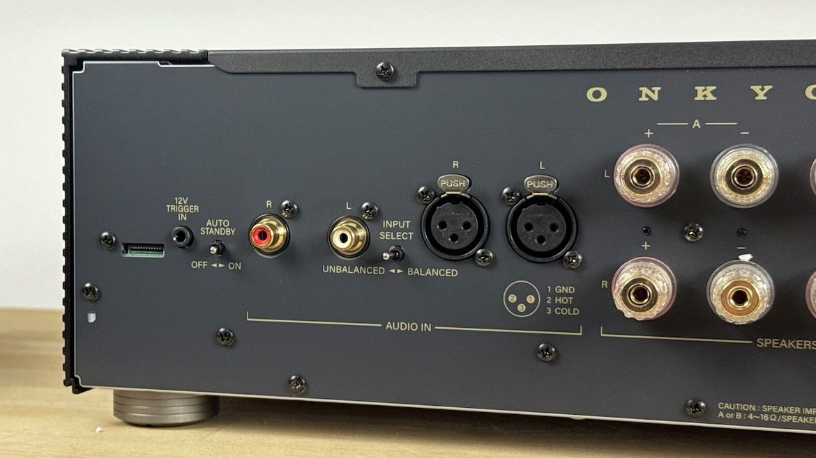 Onkyo M-80 Endverstärker