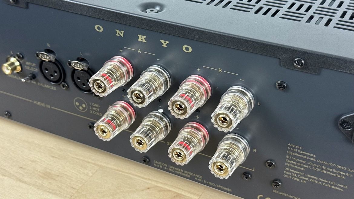 Onkyo M-80 Endverstärker