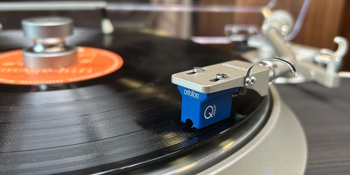 Im Bild: Der DENON DP-3000NE
