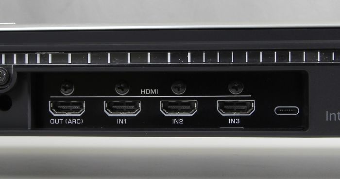 HDMI-Anschlüsse auf der Rückseite einer Soundbar