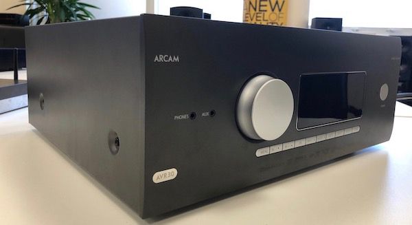 AV-Receiver Arcam AVR 30