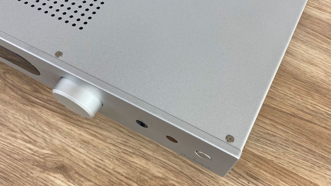 Audiolab 6000A Play - saubere Verarbeitung