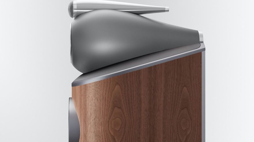 Seitenansicht der Bowers &amp; Wilkins 803 D4