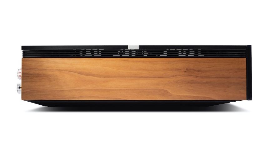 Seitenteil des Cambridge Audio Evo in Holz