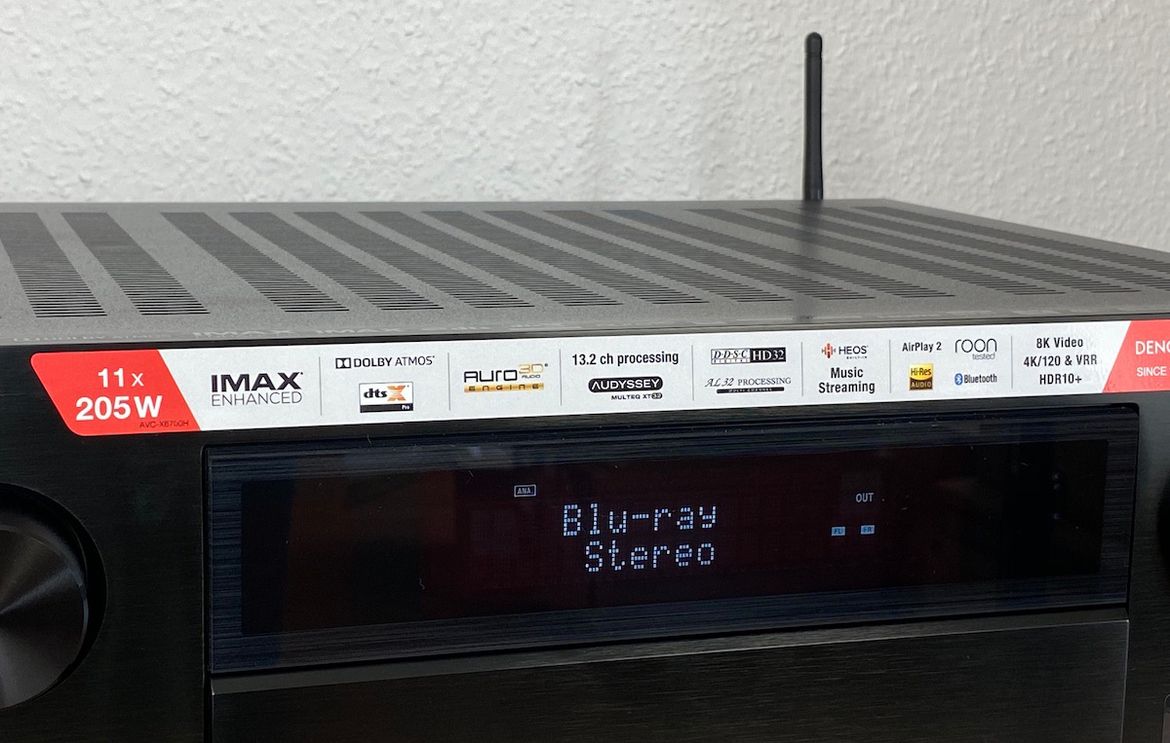 Denon AVC-X 6700 H - Display
