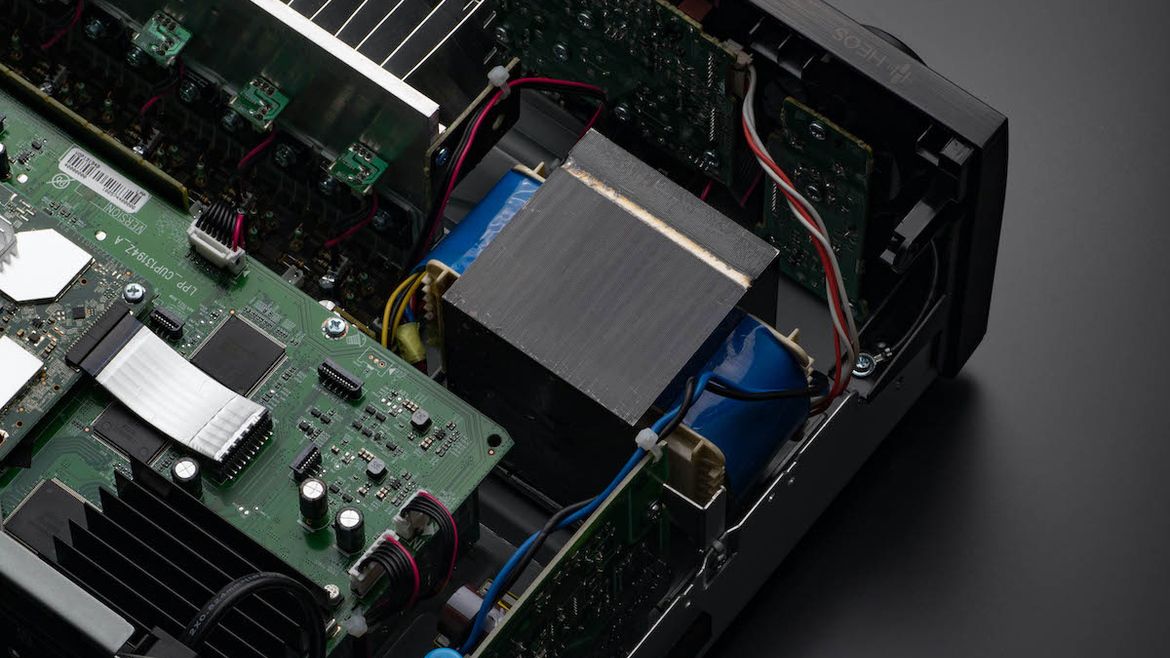 Trafo im AVR-S760H